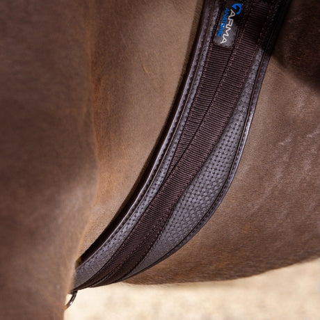 Shires ARMA Anti-Chafe Anatomical Girth #colour_brown